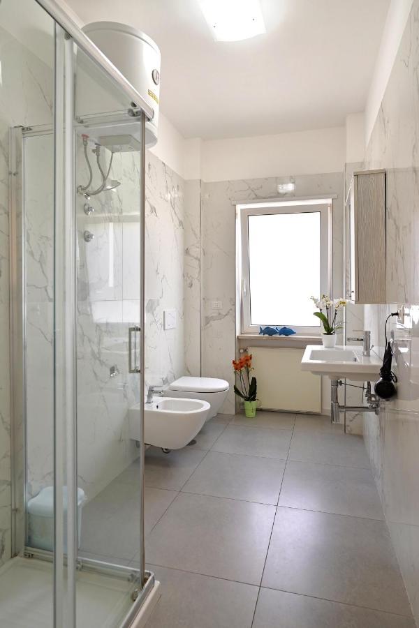 Piazza Lauro Suites Соренто Екстериор снимка
