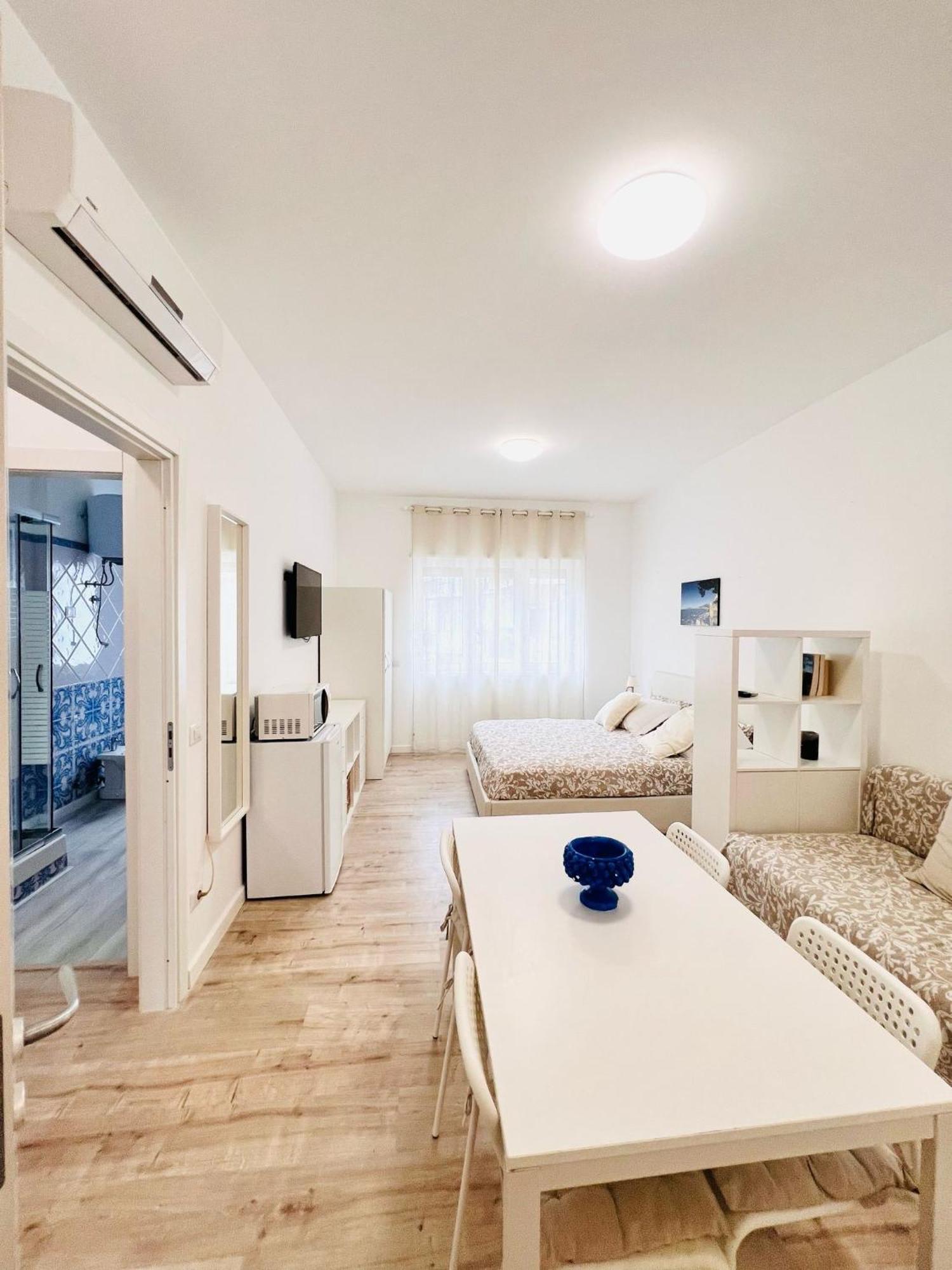 Piazza Lauro Suites Соренто Екстериор снимка
